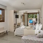 M&b Boutique Appart hôtel Nea Roda