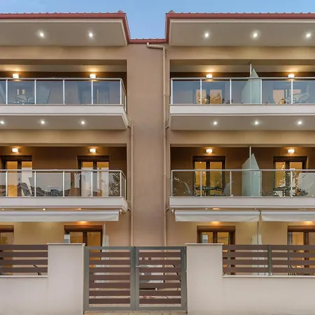 Apartahotel M&b Boutique Nea Roda