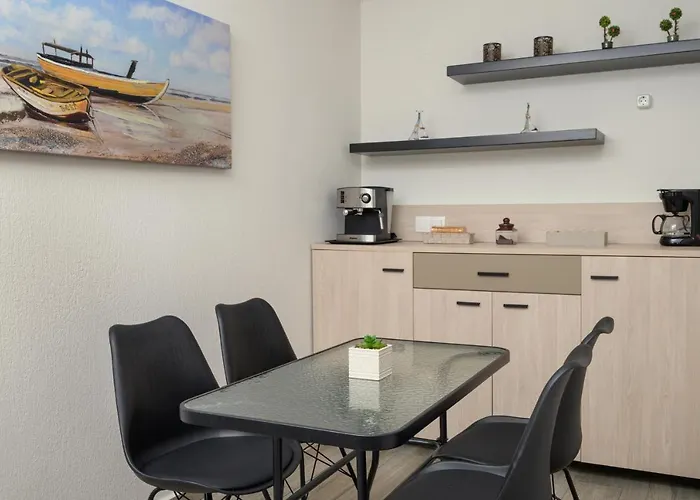 M&b Boutique Aparthotel 3*