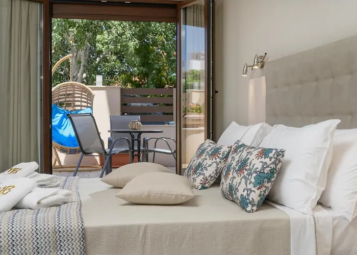 M&b Boutique 3* Nea Roda